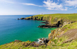 The coastline and the Lizard Point